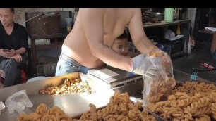 'street food wuhan china'