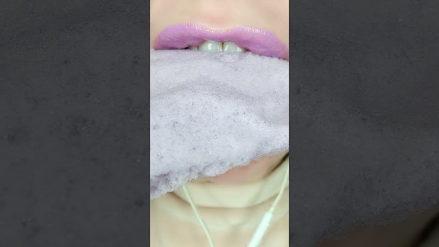 'ASMR Purple Snow ❄ Satisfying Eating Sounds I Purple You 