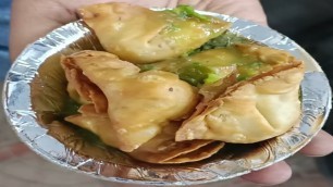 'TINY SAMOSE || STREET FOOD || INDIAN STREET FOOD || JALANDHAR STREET FOOD || #shorts #urban foodies'