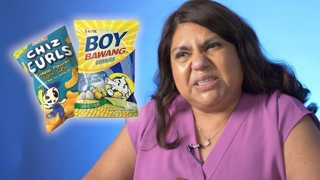 'Mexican Moms Try Filipino Snacks'
