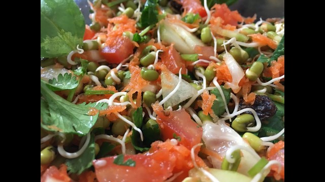 'Healthy Moong (Green Gram) Sprouts Salad in telugu - Weight loss food | Super healthy Salad'