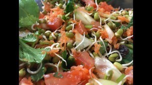 'Healthy Moong (Green Gram) Sprouts Salad in telugu - Weight loss food | Super healthy Salad'