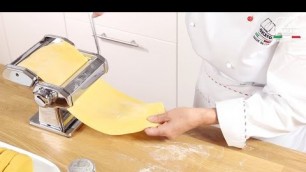 'Homemade fresh pasta with Marcato Atlas 150 Classic - Video tutorial'