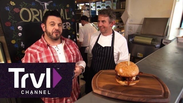 '“Secret Eats with Adam Richman” – Limited Brunch Burger in a London BBQ Restaurant | Travel Channel'
