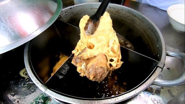 'Filipino Street Food | Mata ng Baka | Cow\'s Eye Soup'