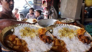 'Everyone Enjoying Street Lunch | Rice with Tangra Fish Curry 50 rs Plate | Kolkata Bara Bazar'