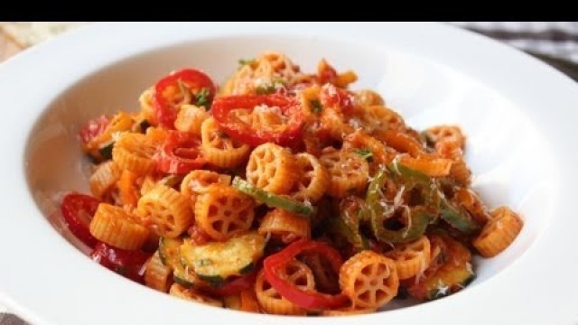 'Hot Wheels Pasta - Spicy Summer Pasta Recipe with Rotelle, Zucchini, and Peppers'