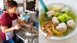 'Famous Lemon Bitter Gourd Koay Teow Soup Penang Street Food Malaysia Breakfast Lunch 苦瓜柠檬果条汤'