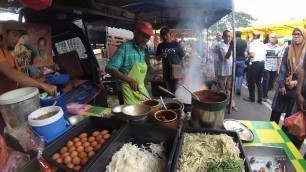 'Malaysia Street Food 60 Part.1 Char Kuew Teow Penang Mai Tok Wan Pasar Malam Sri Gombak YDXJ0364'