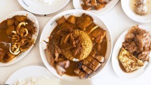 'The Messiest Plate of Food: Hong Seng Curry Rice'