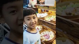 'dimsum viral di Bali #shorts #dimsumviral || dimsum sinyo food truck | kuliner halal di bali'