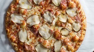 'Schwan\'s Chef Collective Fall Pizza Toppings: Pear & Prosciutto Pizza'