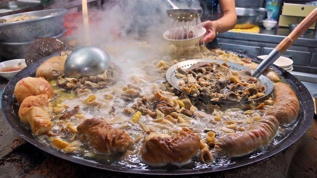 'Beef Soup(Beef Kidne,Heart,Plate,Tripe,Tendon,Liver,Intestines) / 王家祖傳牛雜湯 - Taiwanese Street Food'