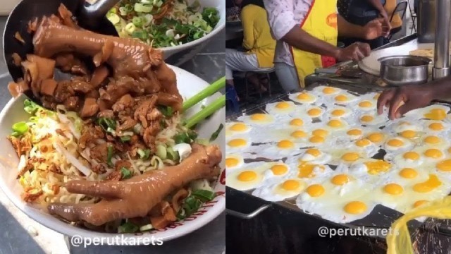 'Malaysia Street Food Johor Bahru Fried Oyster and Chicken claws'