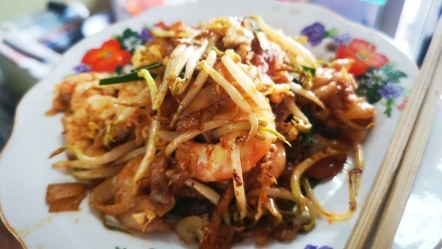 'Ep 144 Street Food Malaysia Penang Charcoal Char Koay Teow  Penang 打枪埔阿婆碳火炒果条'