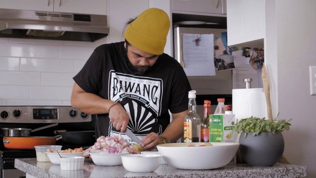 'How this man turned Filipino comfort food into a thriving delivery business | How Bawang was Born'