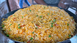 'Gupta Ji Ka Famous Mumbai Style Tawa Pulav | Indian Street Food'