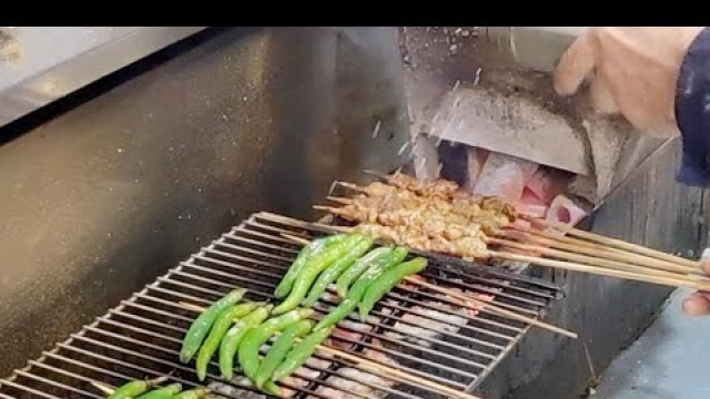 '大陸地方民族特色小吃 新疆烤羊肉串/China Street Food Xinjiang Lamb kebab'