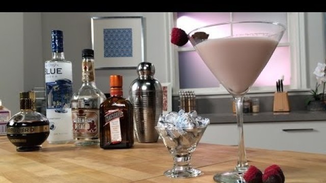 'French Kiss Cocktail Recipe | Happiest Hour'