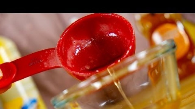 'How to Measure Honey and Other Sticky Ingredients | Kitchen Skills | Food How To'