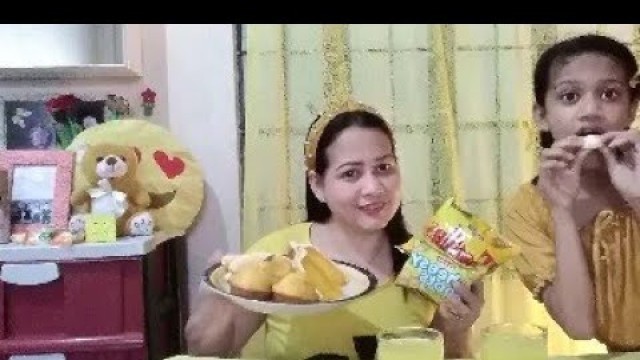 'Yellow food challenge/this video was requested by:AMBER LEIGH CANDELARIA'