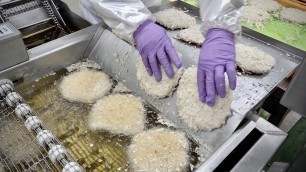 'Pork Cutlet Mass Making in Korea. Fried Food Factory'
