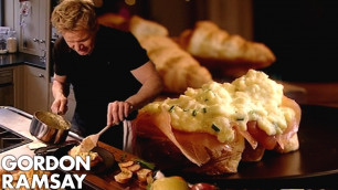 'Gordon Ramsay\'s Ultimate Guide To Christmas Side Dishes'