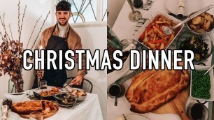 'HOW TO MAKE A VEGETARIAN CHRISTMAS DINNER | WELLINGTON AND ALL THE TRIMMINGS! | VLOGMAS DAY 11'